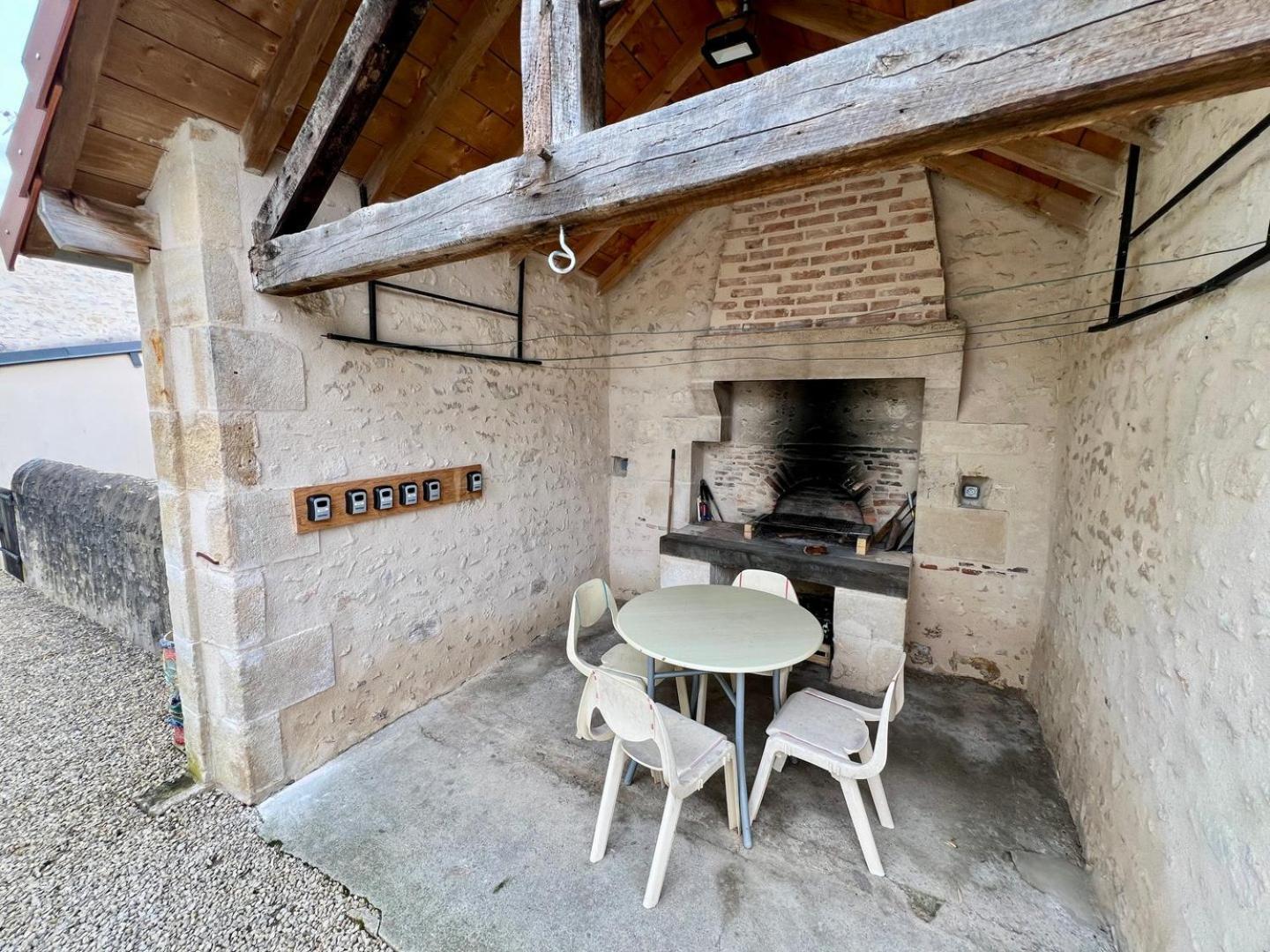 Chez Marcel - Maison 3 Chambres Lussac-les-Châteaux Exterior foto